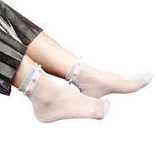 Hollow Out Socks Sexy Women Summer Elegant Pearl Glitter Soft Lace Fishnet Mesh Short Ankle Socks