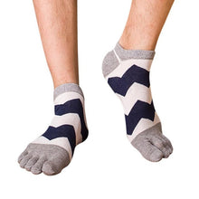Patchwork color stripes socks Breathable Five Toe Cotton Socks Trainer Finger meias Cartoon styles wholesale Socks